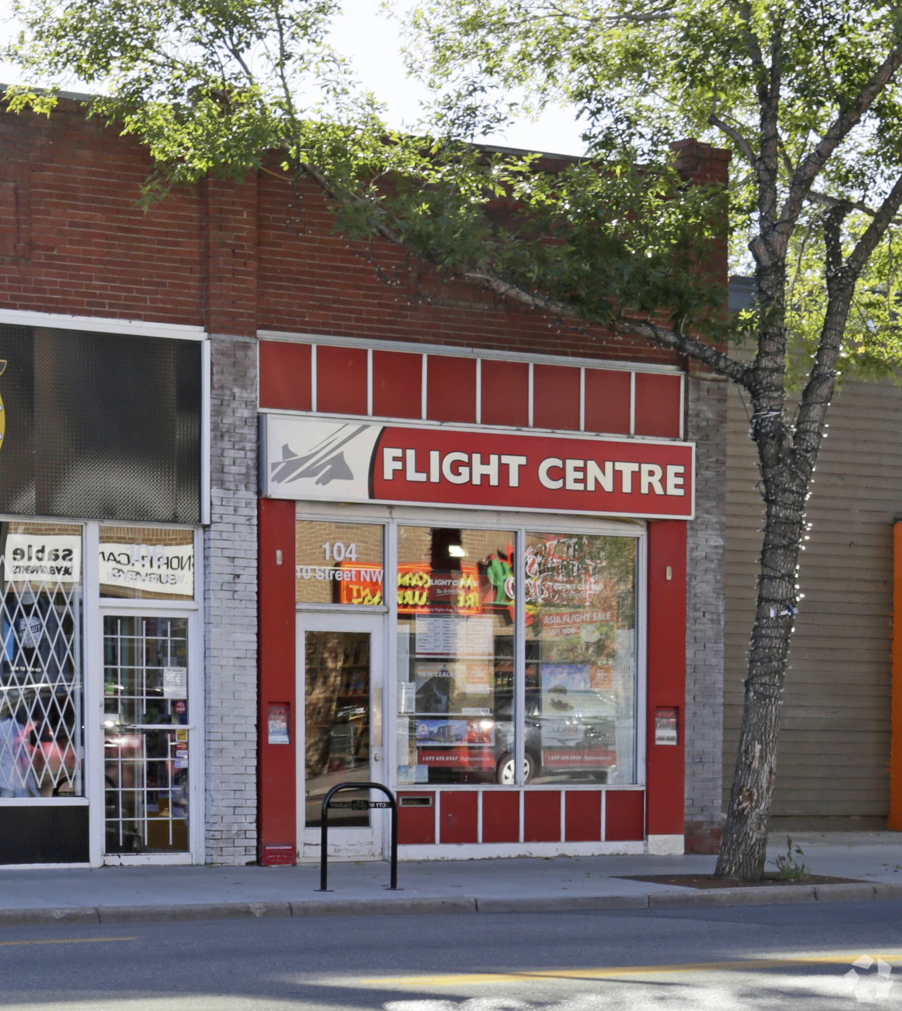 104 10th St NW, Calgary, AB for sale Primary Photo- Image 1 of 1