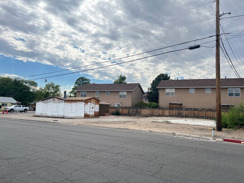 3301 Smith Dr, Reno, NV à vendre - Photo du bâtiment - Image 3 de 3