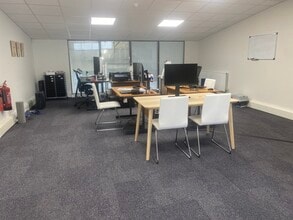 Travellers Clos, North Mymms for lease Interior Photo- Image 2 of 5