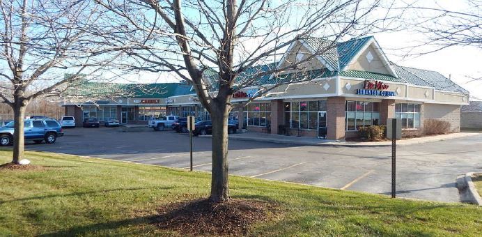 43970-44002 Gratiot Ave, Clinton Township, MI for lease - Primary Photo - Image 1 of 12