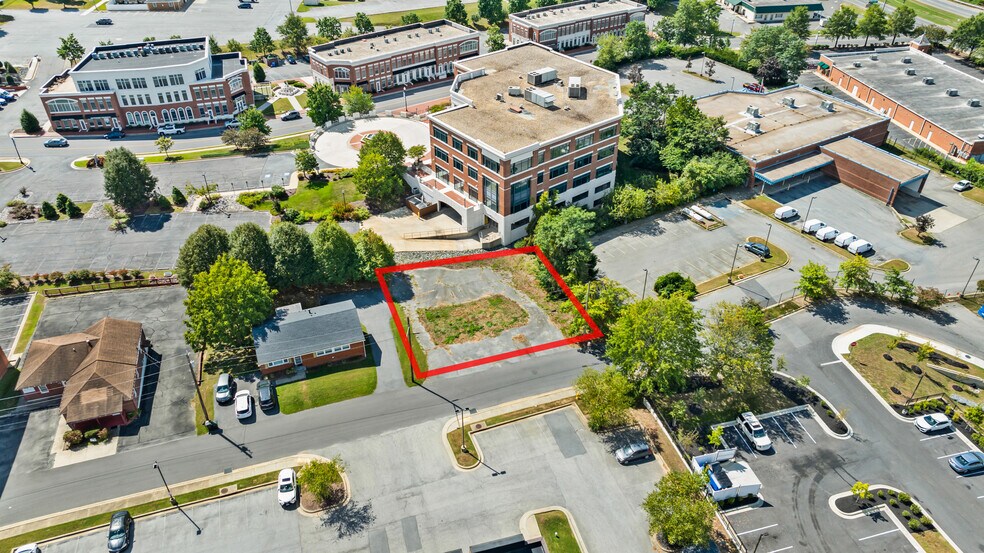 107 Howard Street, La Plata, MD à vendre - Photo du bâtiment - Image 2 de 11