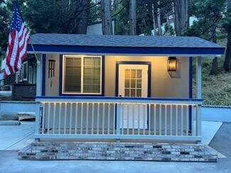 Plus de détails pour 26914 CA Hwy 189, Blue Jay, CA - Commerce de détail à louer