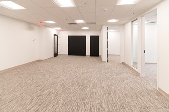 900 Skokie Blvd, Northbrook, IL for lease Interior Photo- Image 2 of 4