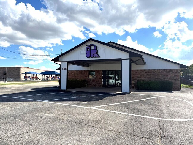 Plus de détails pour 548 E Bethany Dr, Allen, TX - Commerce de détail à vendre