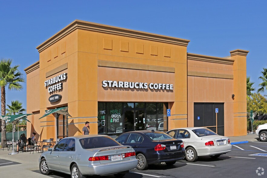 6612 Lonetree Blvd, Rocklin, CA à vendre - Photo principale - Image 1 de 11