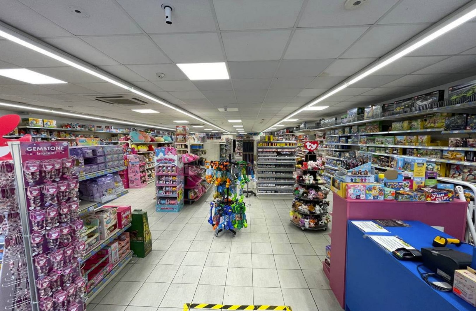 73-75 Church St, Blackpool for lease Interior Photo- Image 1 of 7