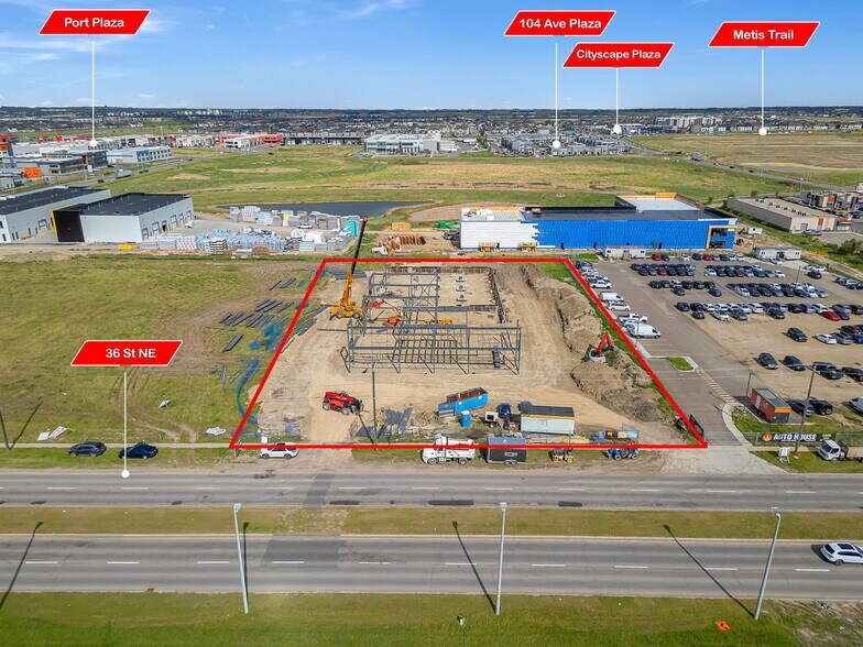 10680 36 St NE, Calgary, AB à vendre - Photo du bâtiment - Image 3 de 9