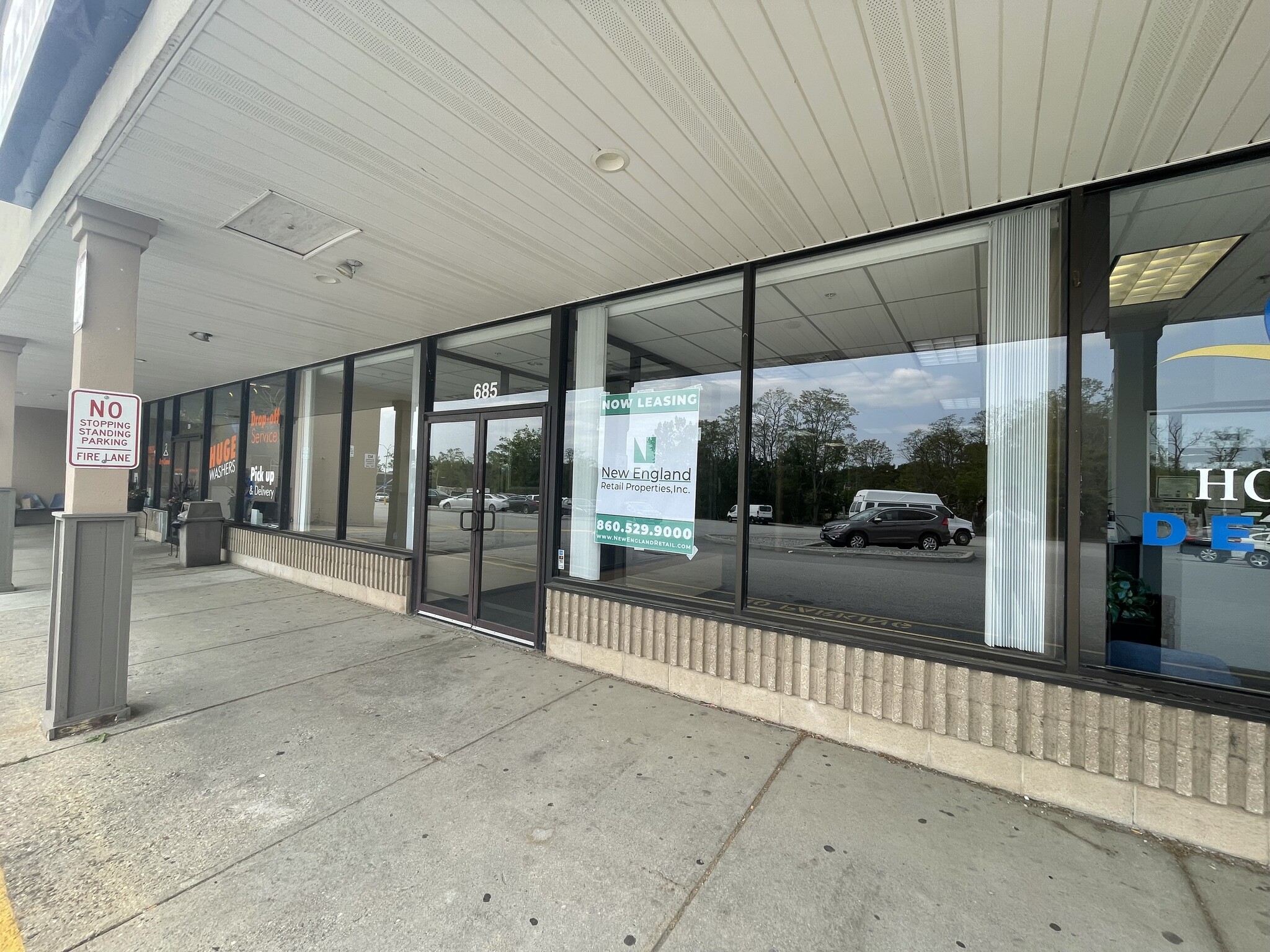 681-705 Main St, Torrington, CT for lease Building Photo- Image 1 of 2