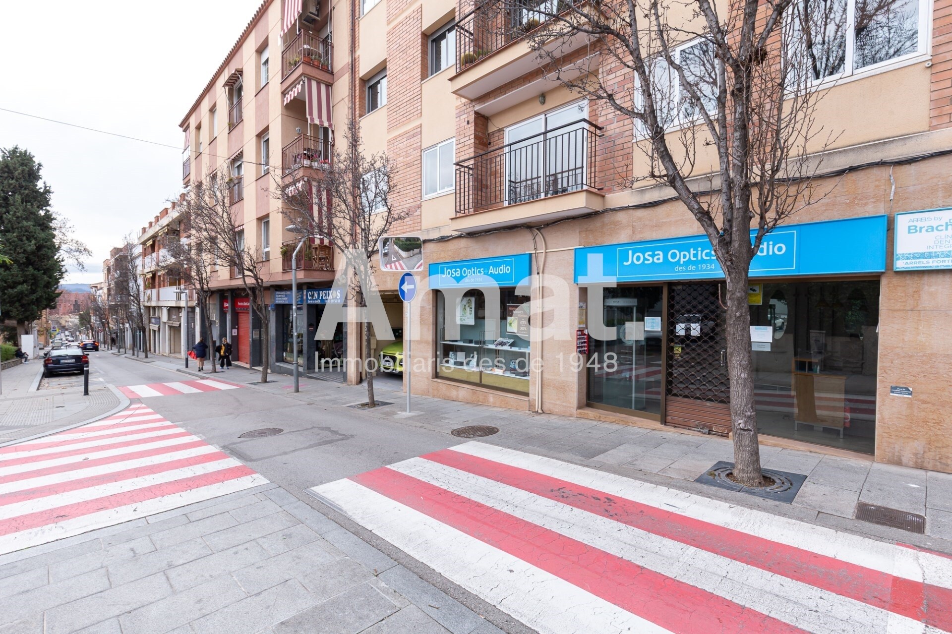 Commerce de détail dans Sant Just Desvern, Barcelona à louer Photo intérieure- Image 1 de 2