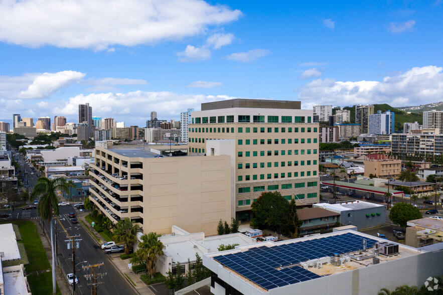 1401 S Beretania St, Honolulu, HI à louer - Photo du b timent - Image 2 de 4