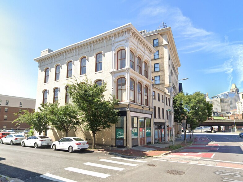 235-239 N Gay St, Baltimore, MD à vendre - Photo du bâtiment - Image 2 de 7
