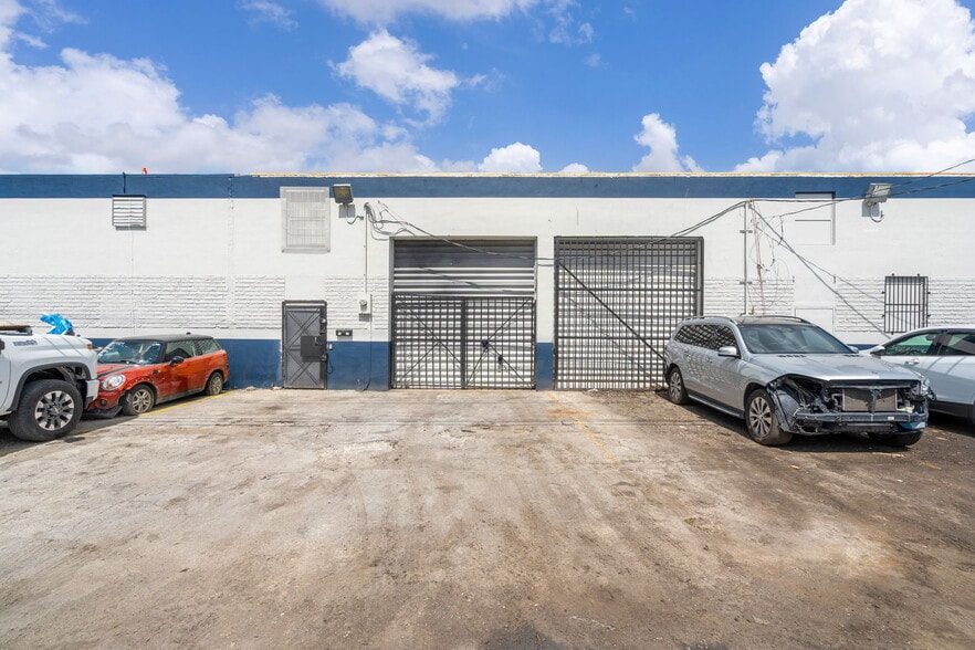 3500 NW 54th St, Miami, FL for lease - Building Photo - Image 2 of 2