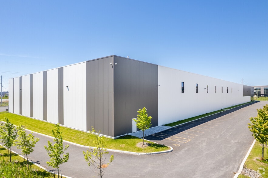 860 St Turnbull, Beauharnois, QC à louer - Photo du bâtiment - Image 2 de 7