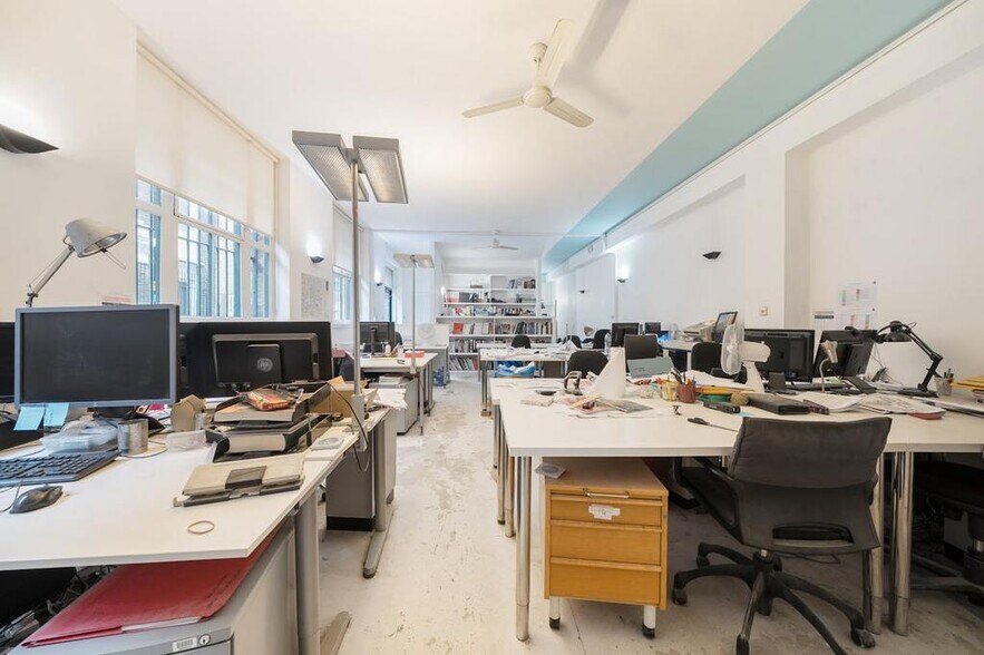 10 Christina St, Londres à louer - Photo du bâtiment - Image 3 de 13