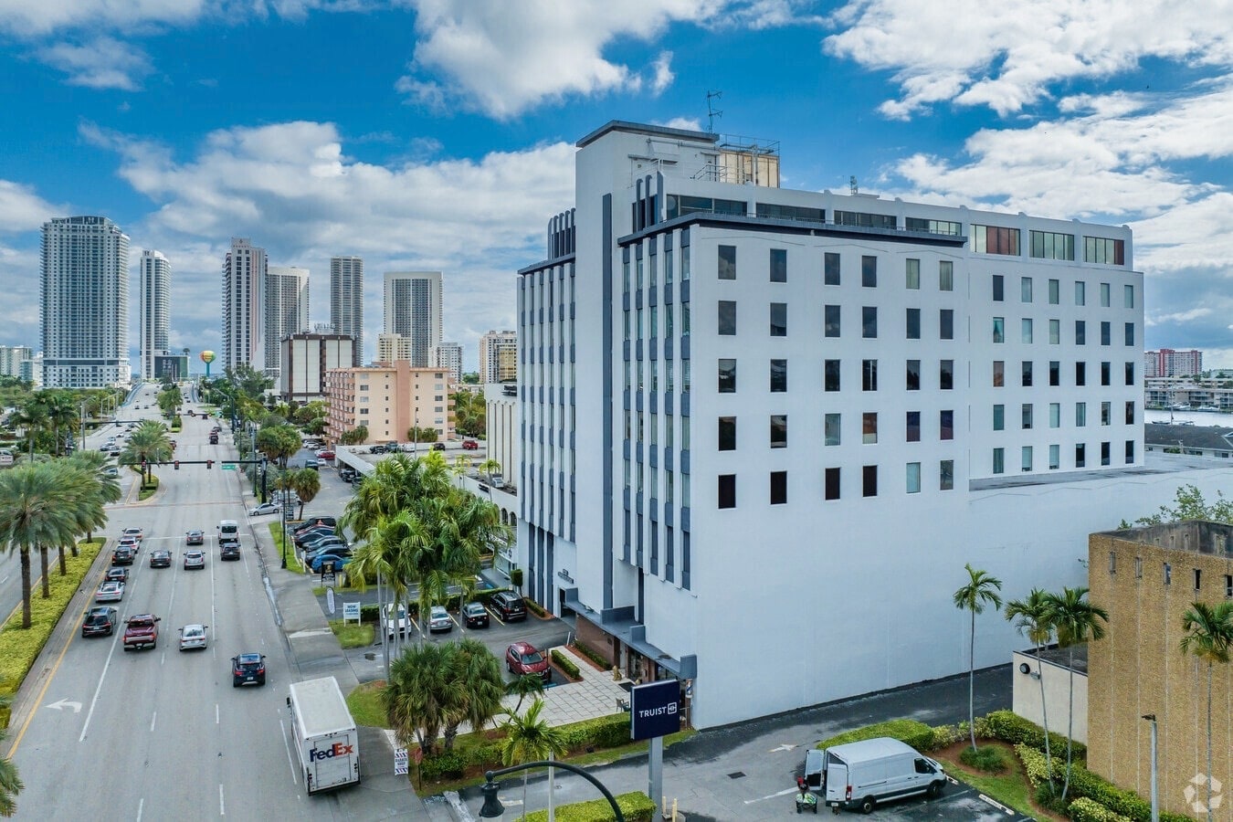 1920 E Hallandale Beach Blvd, Hallandale Beach, FL for lease Primary Photo- Image 1 of 6