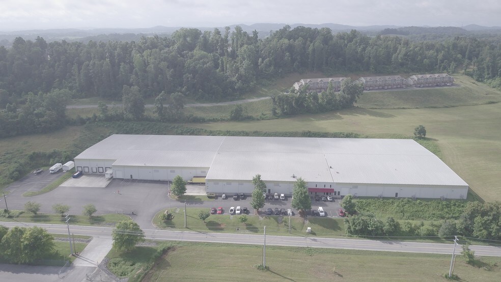 1043 Fordtown Rd, Kingsport, TN à louer - Photo du bâtiment - Image 3 de 7