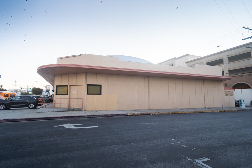 9432 Venice Blvd, Culver City, CA for sale - Building Photo - Image 2 of 9