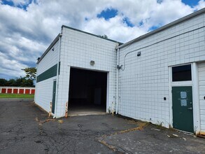 122 C Spring St, Southington, CT à louer Photo intérieure- Image 2 de 6