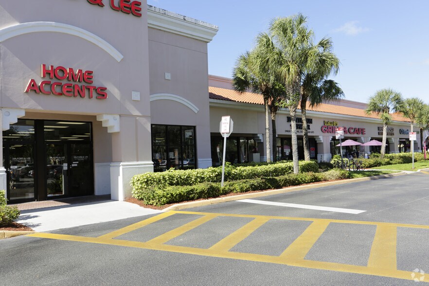 8787-8811 Tamiami Trl N, Naples, FL à louer - Photo du bâtiment - Image 3 de 15