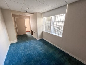 15 High St, St Ives for sale Interior Photo- Image 2 of 4