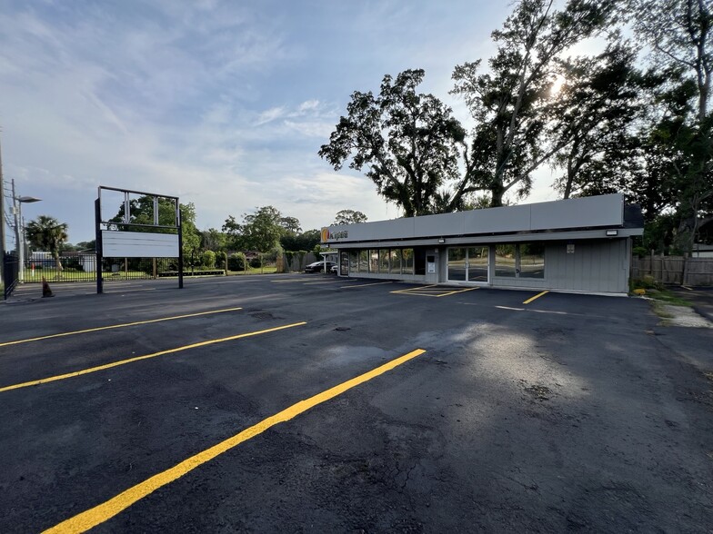 1165 Cassat Ave, Jacksonville, FL for lease - Building Photo - Image 3 of 19