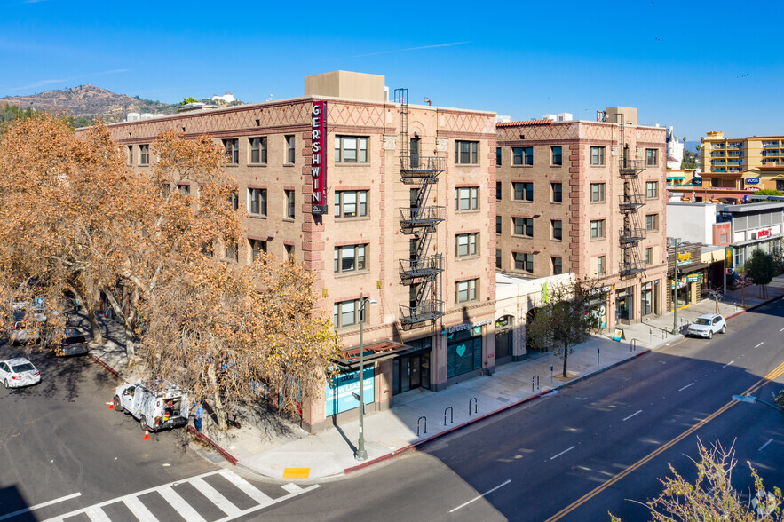 5529-5533 Hollywood Blvd, Los Angeles, CA for sale - Building Photo - Image 1 of 1