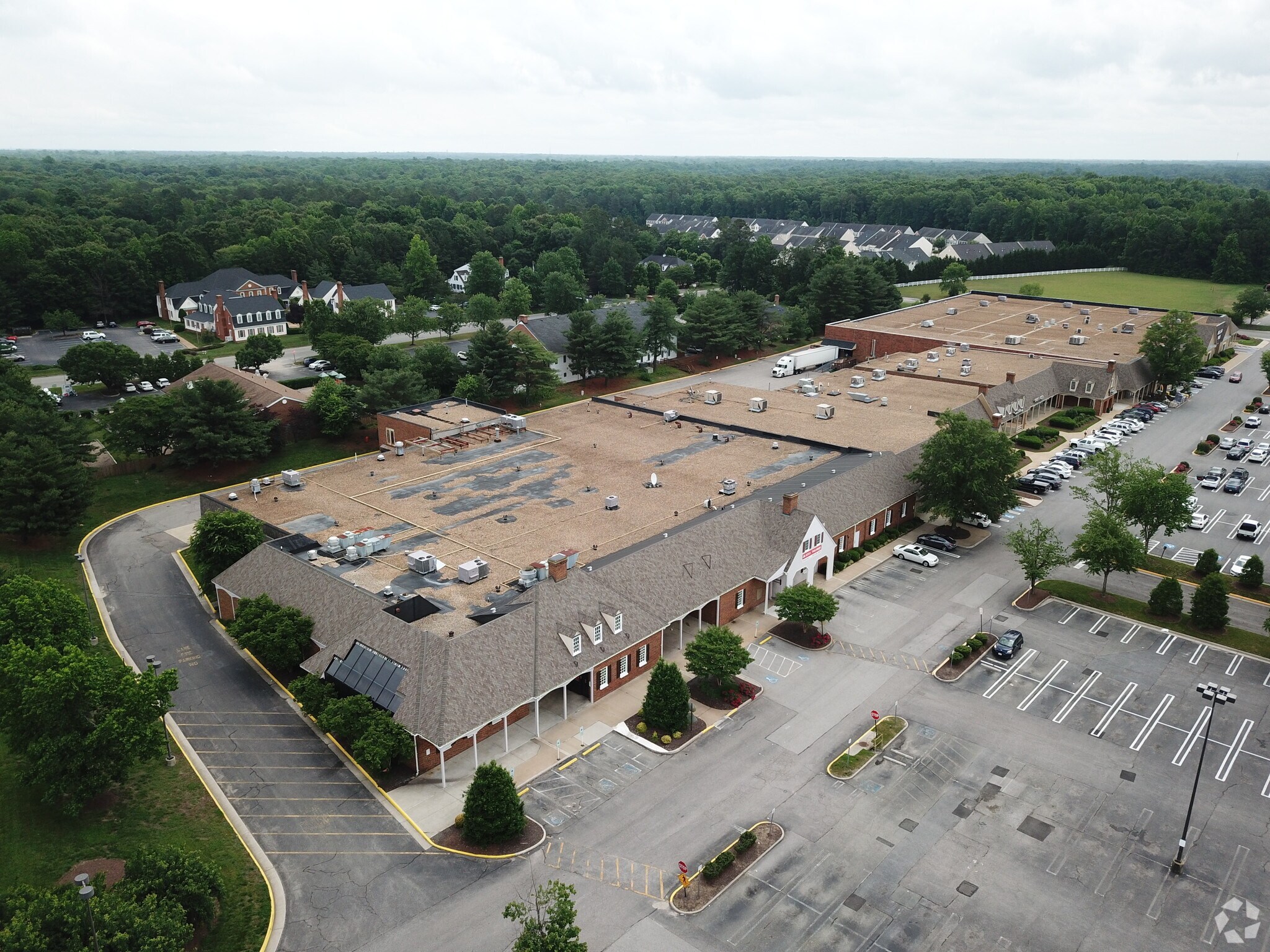 6401-6551 Centralia Rd, Chesterfield, VA à louer Photo du bâtiment- Image 1 de 14