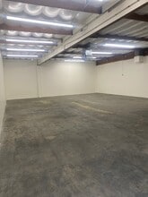 7300 Fulton Ave, North Hollywood, CA for lease Interior Photo- Image 2 of 4