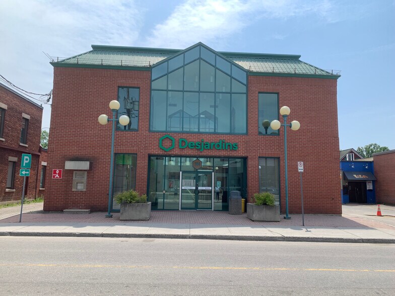 104 Rue Maclaren E, Gatineau, QC à louer - Photo du bâtiment - Image 2 de 2