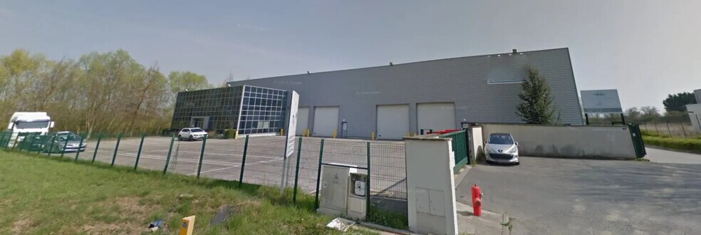 Bureau dans Compans à louer - Photo du bâtiment - Image 1 de 5