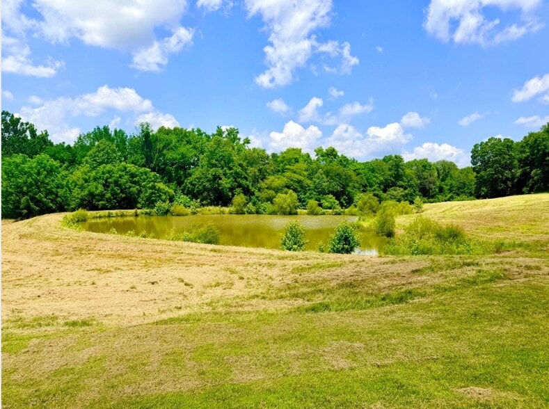 Linebacker Run, Jackson, MO for sale - Building Photo - Image 2 of 9