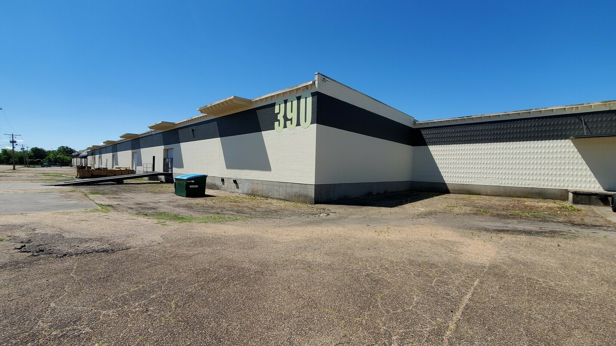 390 Commerce Park Dr, Jackson, MS à vendre Photo du bâtiment- Image 1 de 10