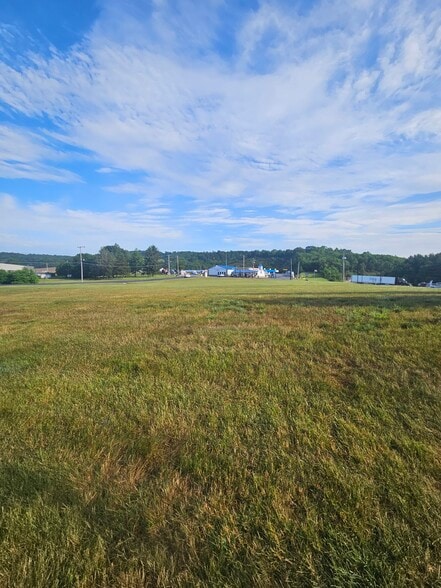 Suedberg Road and Anspach Drive, Pine Grove, PA for lease - Building Photo - Image 3 of 8