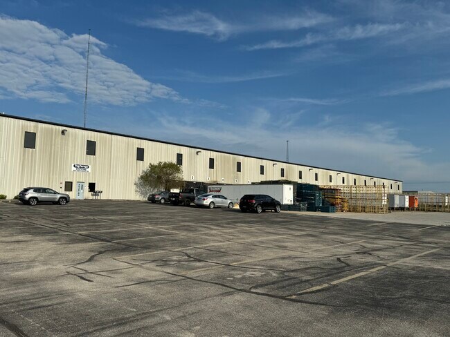 Plus de détails pour 3616 Independence Dr, Fort Wayne, IN - Industriel à louer