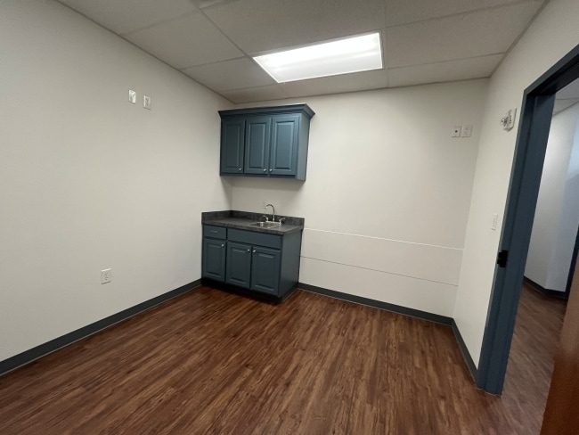 5033 Troup Hwy, Tyler, TX for lease Interior Photo- Image 1 of 5