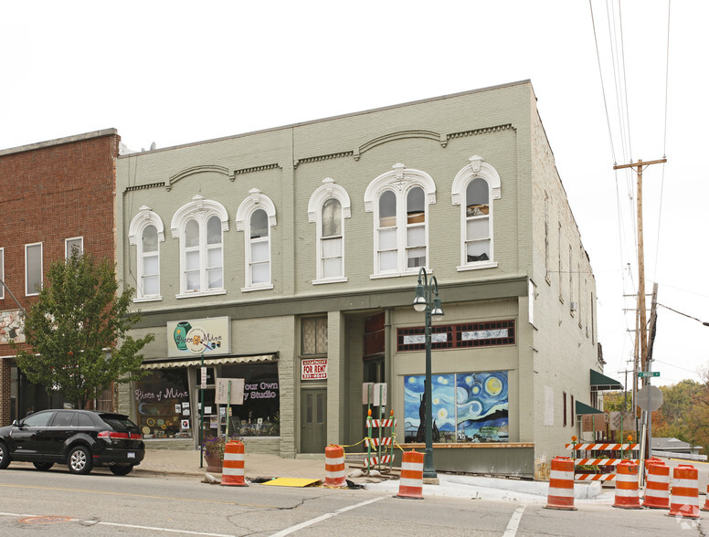 200-202 S Bridge St, Grand Ledge, MI for sale - Primary Photo - Image 1 of 1