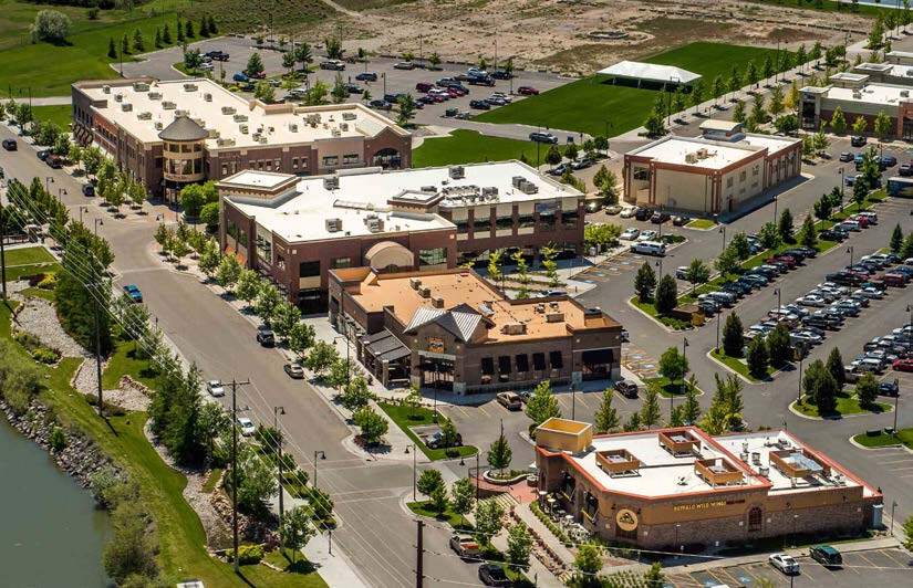900 Pier View Dr, Idaho Falls, ID à louer - Photo du bâtiment - Image 2 de 2