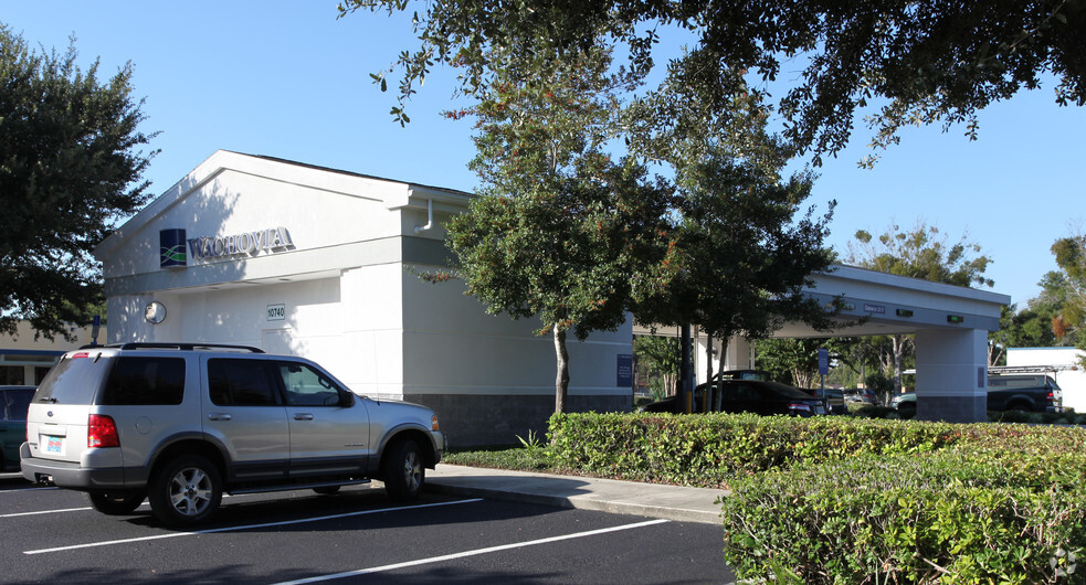 10740 Balmoral Cir, Jacksonville, FL for lease - Primary Photo - Image 2 of 3