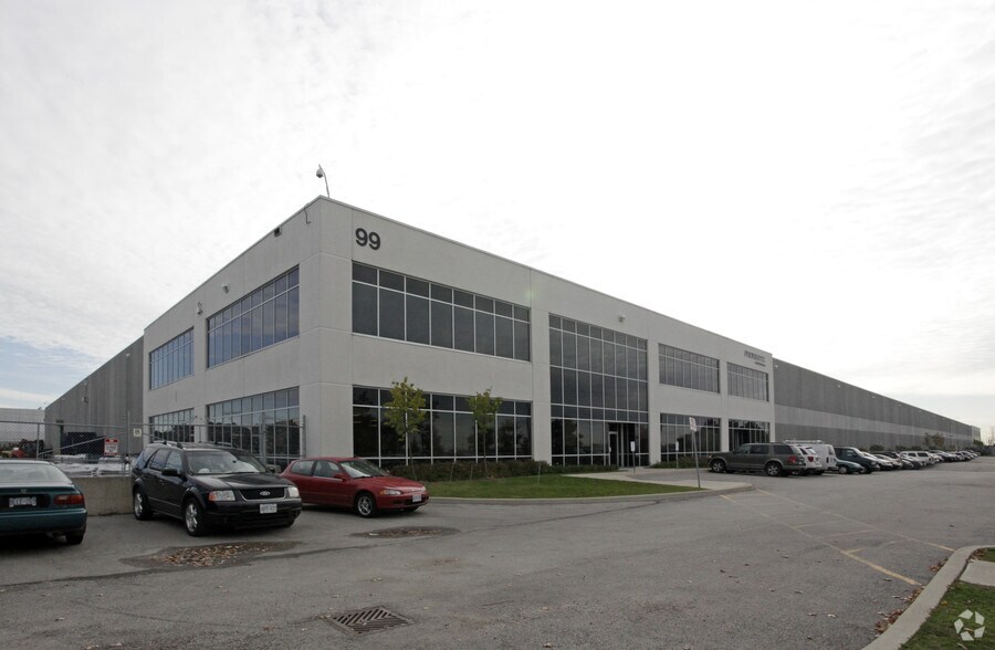 99 Signet Dr, Toronto, ON à louer - Photo du bâtiment - Image 2 de 2