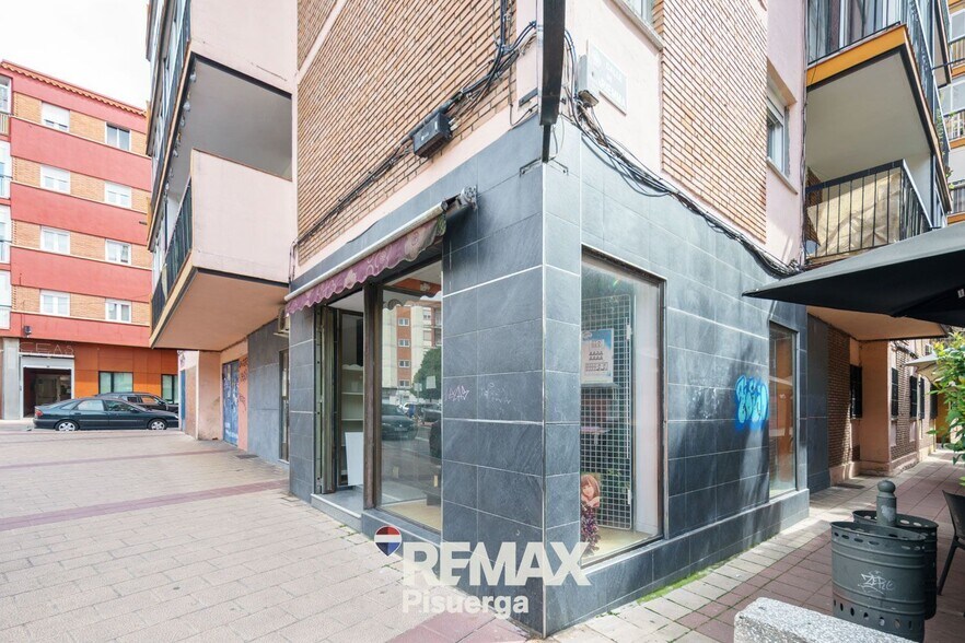 Calle Artesanía, 2, Valladolid, Valladolid à vendre - Photo du bâtiment - Image 3 de 50