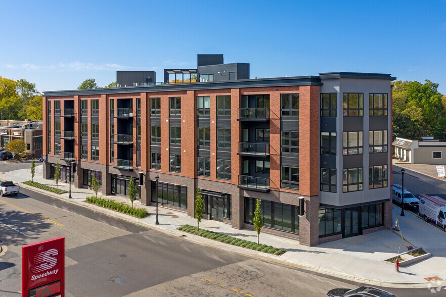 3901 Sunnyside Rd S, Edina, MN à louer - Photo du bâtiment - Image 1 de 18