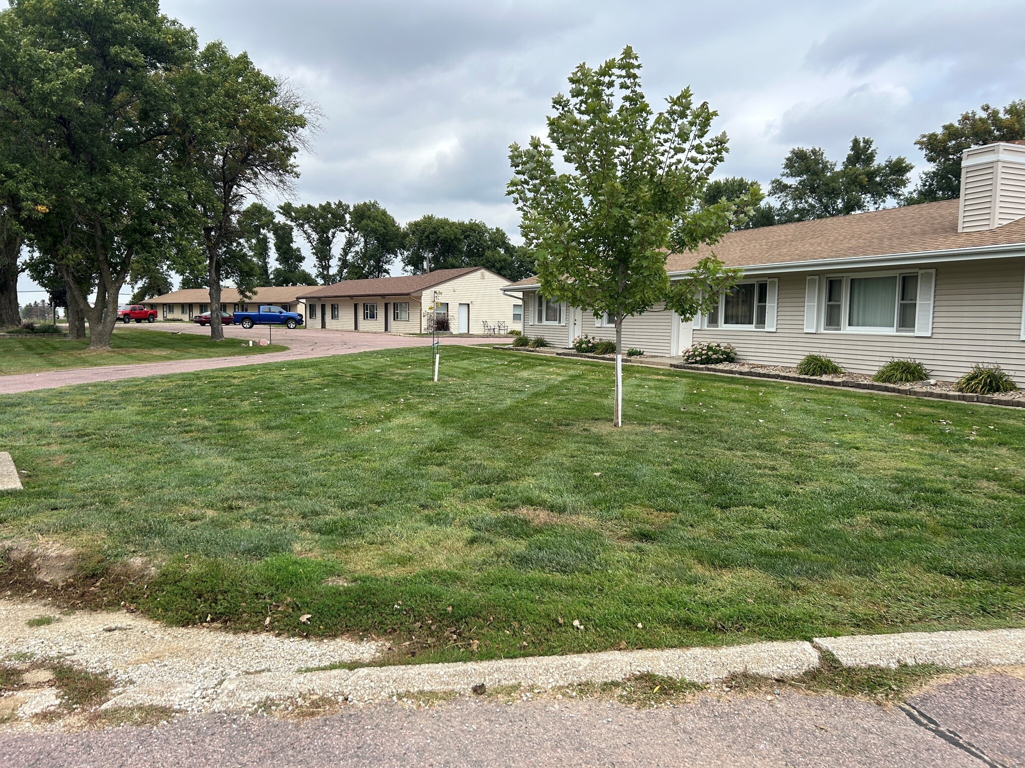 800 N Highway 105, North Sioux City, SD for sale Primary Photo- Image 1 of 2