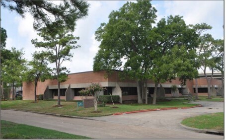 Westport Tract 1 portefeuille de 4 propriétés à vendre sur LoopNet.ca - Photo du bâtiment - Image 2 de 10