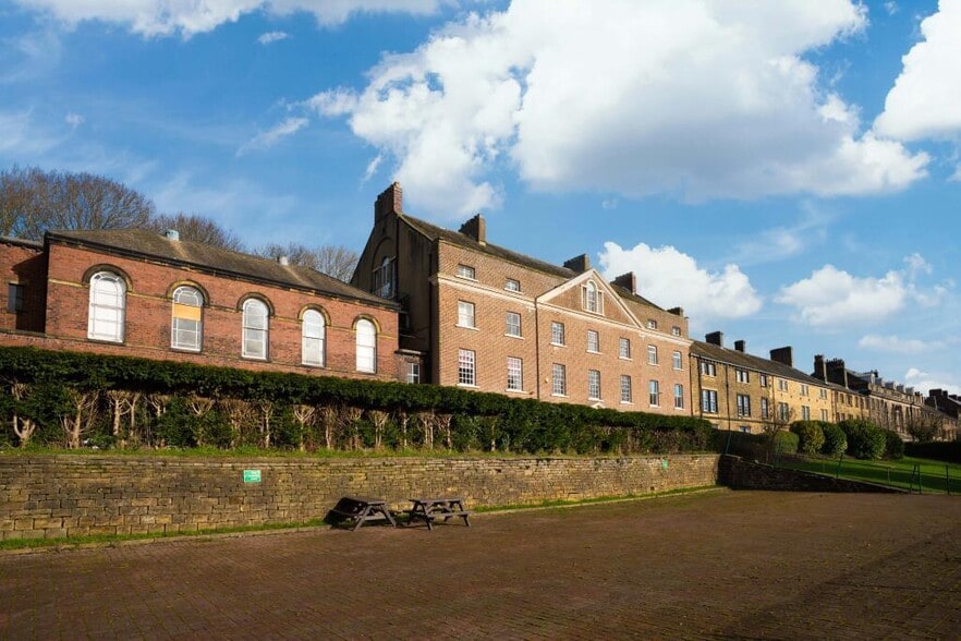 Fulneck, Pudsey à vendre - Photo du bâtiment - Image 2 de 12