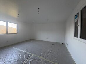 166 Bis Avenue Des Marronniers, Mérignac for lease Interior Photo- Image 2 of 12