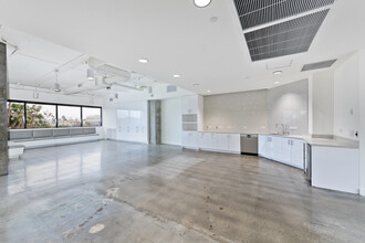 1661-1669 Lincoln Blvd, Santa Monica, CA for lease Building Photo- Image 1 of 9