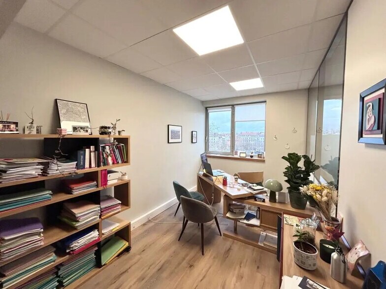 40-41 Quai Fulchiron, Lyon for sale - Interior Photo - Image 2 of 8