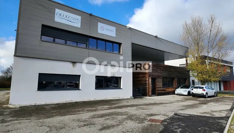 Office in Meyzieu for lease Building Photo- Image 1 of 10