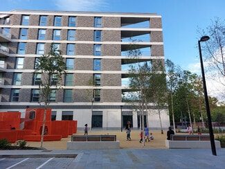 More details for 1 Sunrise Close, London - Retail for Lease