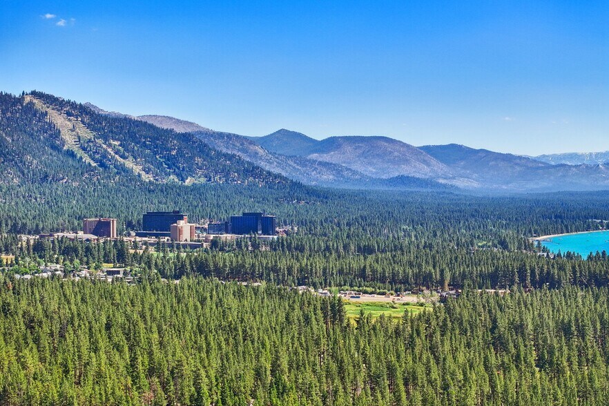 212 Elks Point Rd, Zephyr Cove, NV for lease - Building Photo - Image 3 of 10